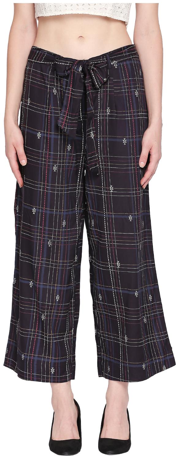 

Akkriti By Pantaloons Women Black Regular fit Cullotes