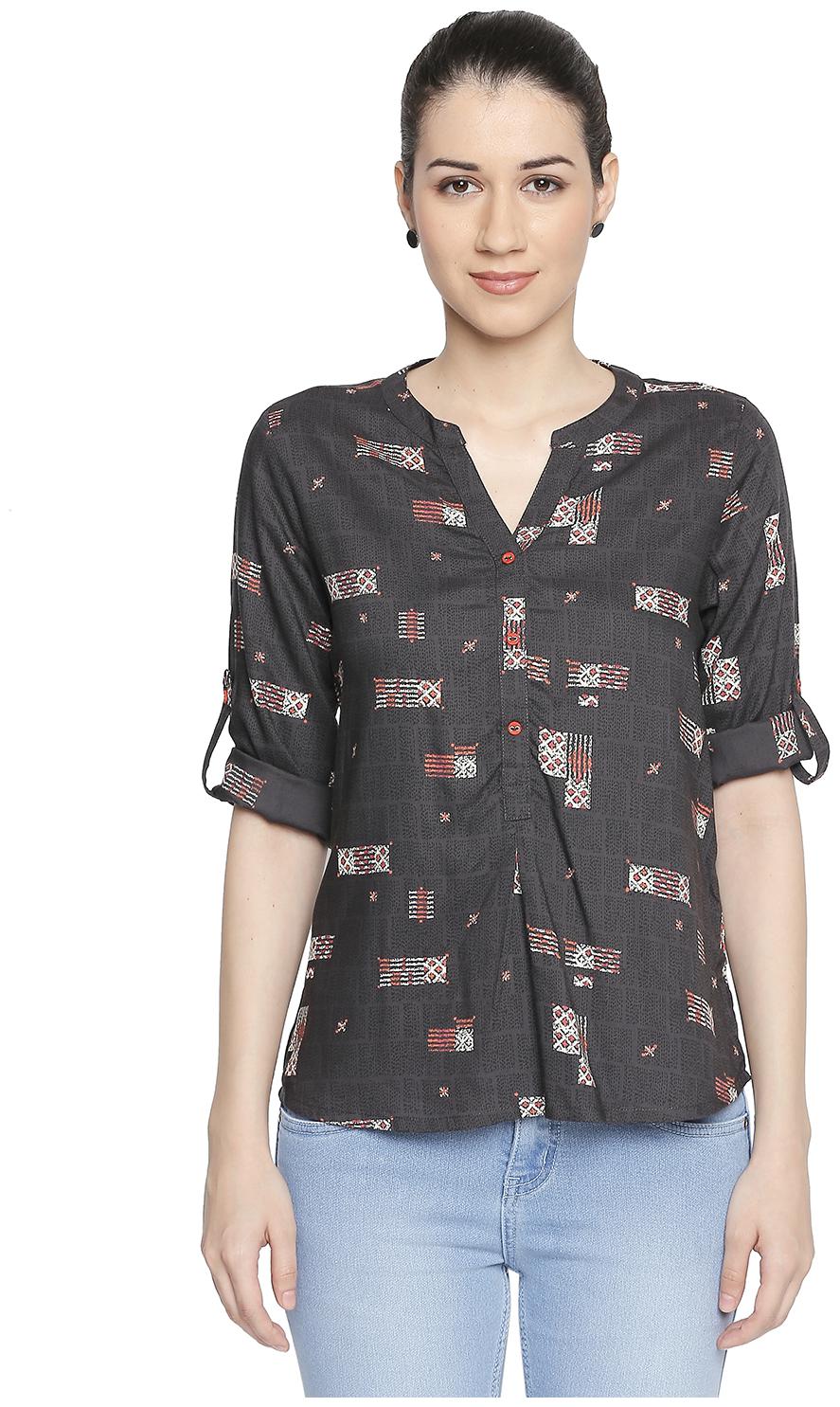 

Akkriti By Pantaloons Women Polka dots Regular top - Grey