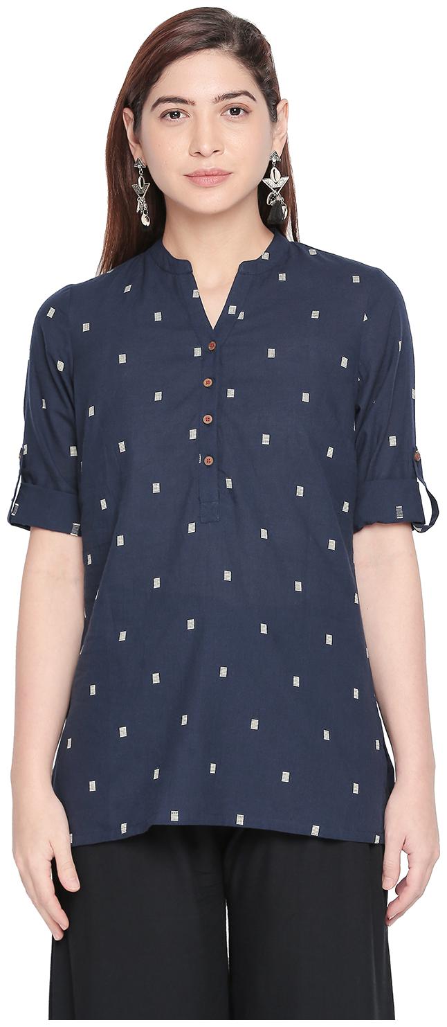 

Akkriti By Pantaloons Women Self design Regular tunic - Blue