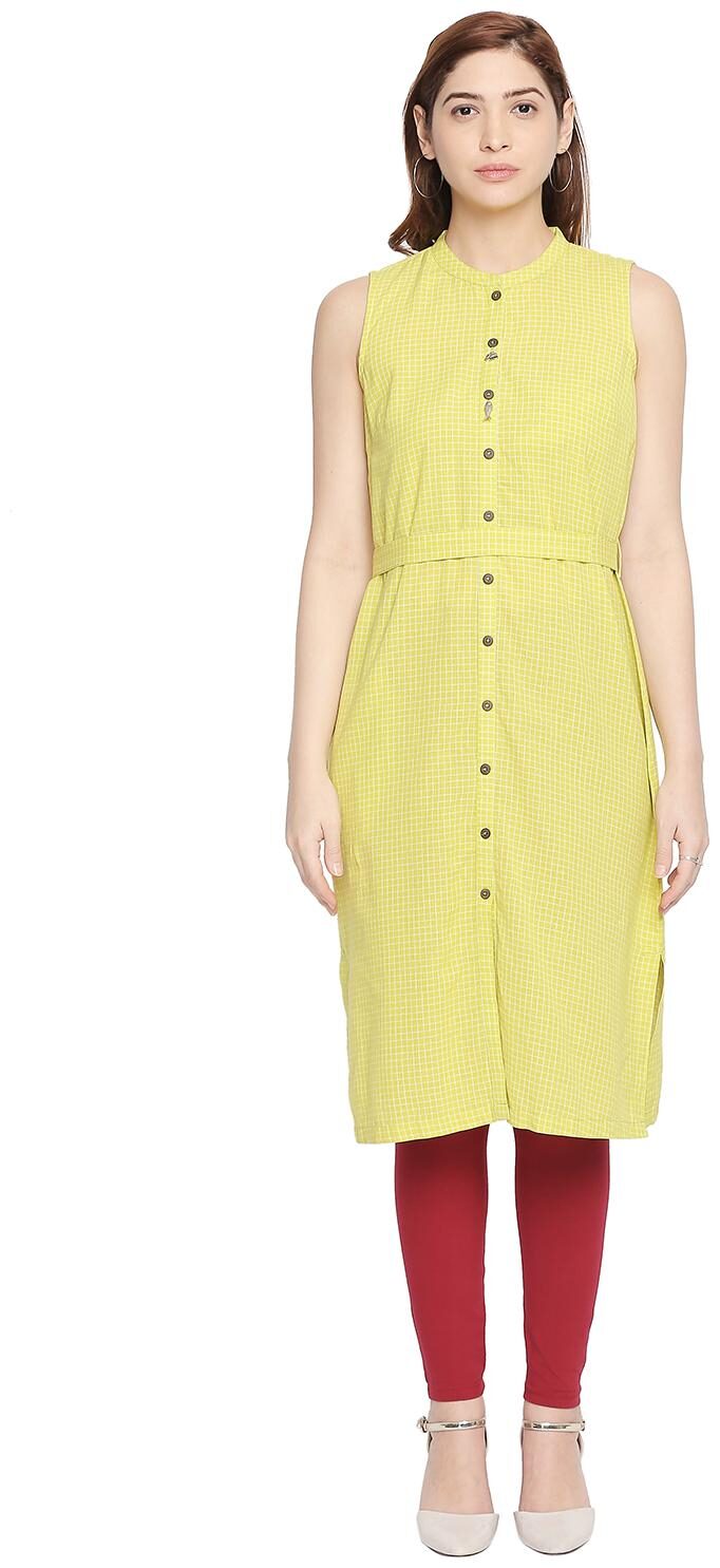 

Akkriti By Pantaloons Women Self design Regular tunic - Green