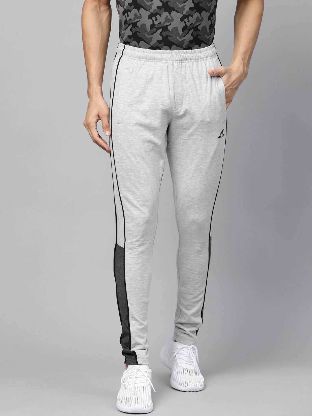 

Alcis Men Grey Solid Regular fit Track pants