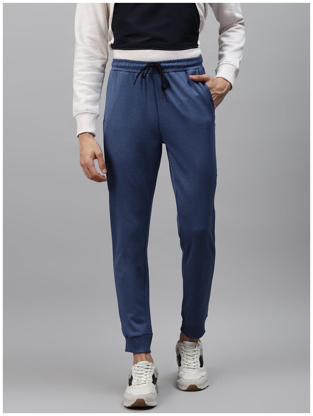 

Alcis Men Navy blue Solid Regular fit Joggers