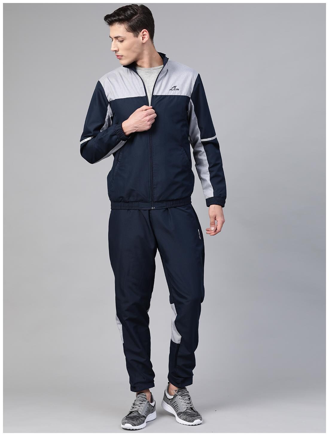 

Alcis Men Navy Blue Colorblocked Regular Fit Track Suit