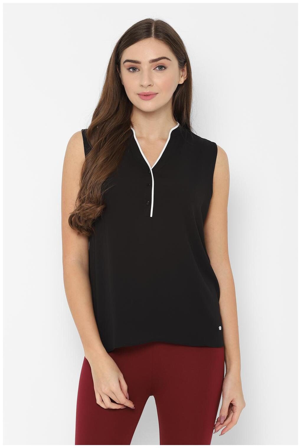 

Allen Solly Women Solid Regular top - Black