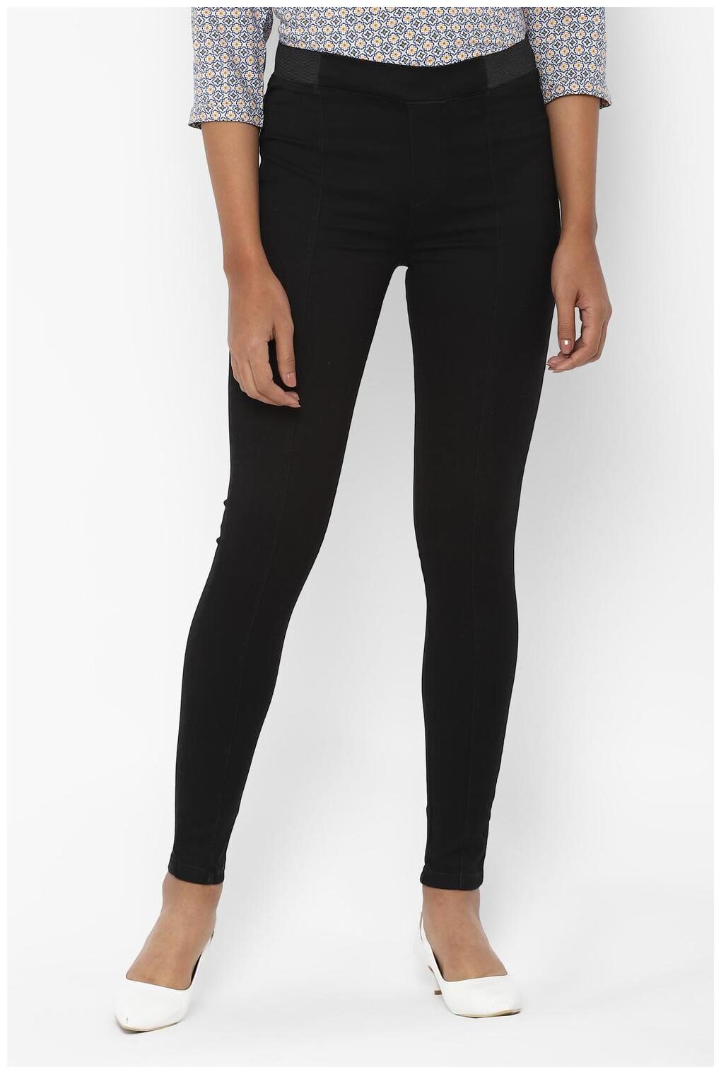 

Allen Solly Women Blended Solid Regular Trousers Black