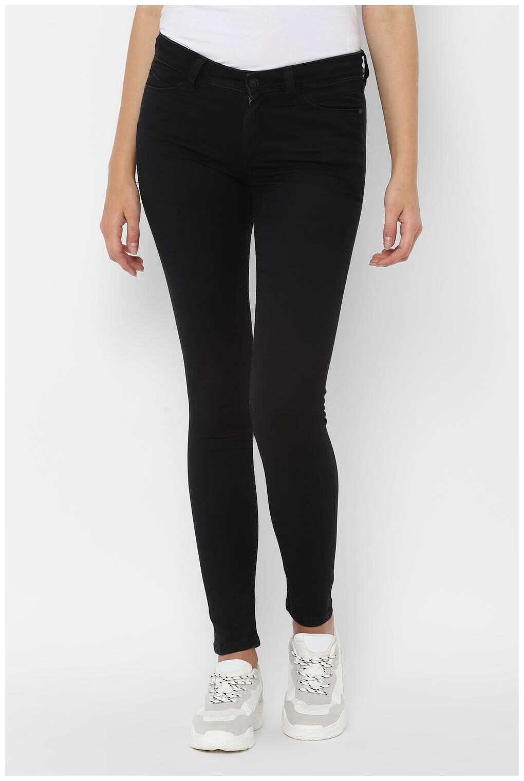 

Allen Solly Women Black Relaxed fit Jeans