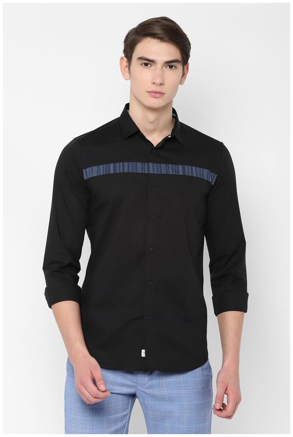 

Allen Solly Men Black Solid Slim Fit Casual Shirt