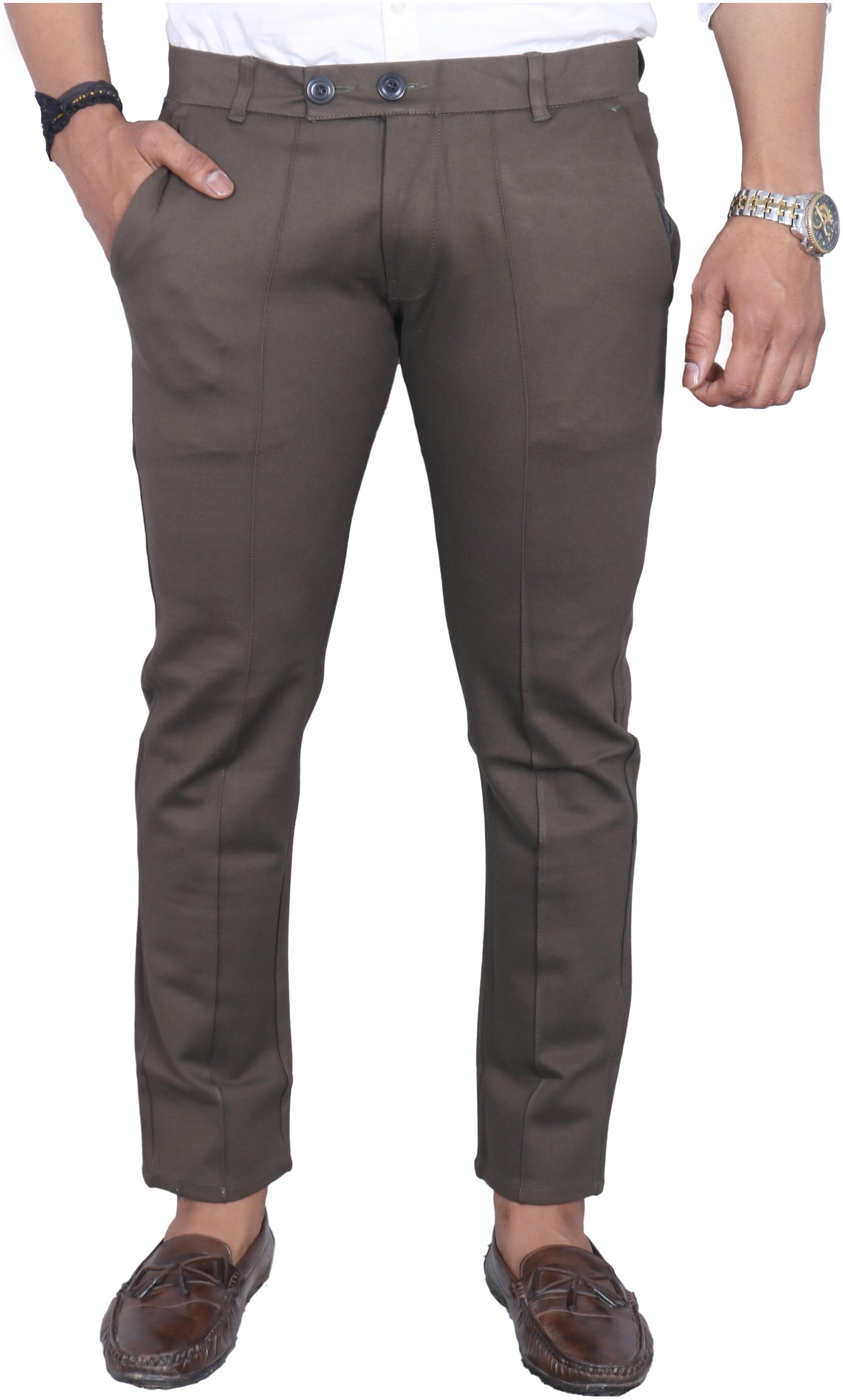 

Allons-Y Let s go Men Green Solid Regular fit Chinos