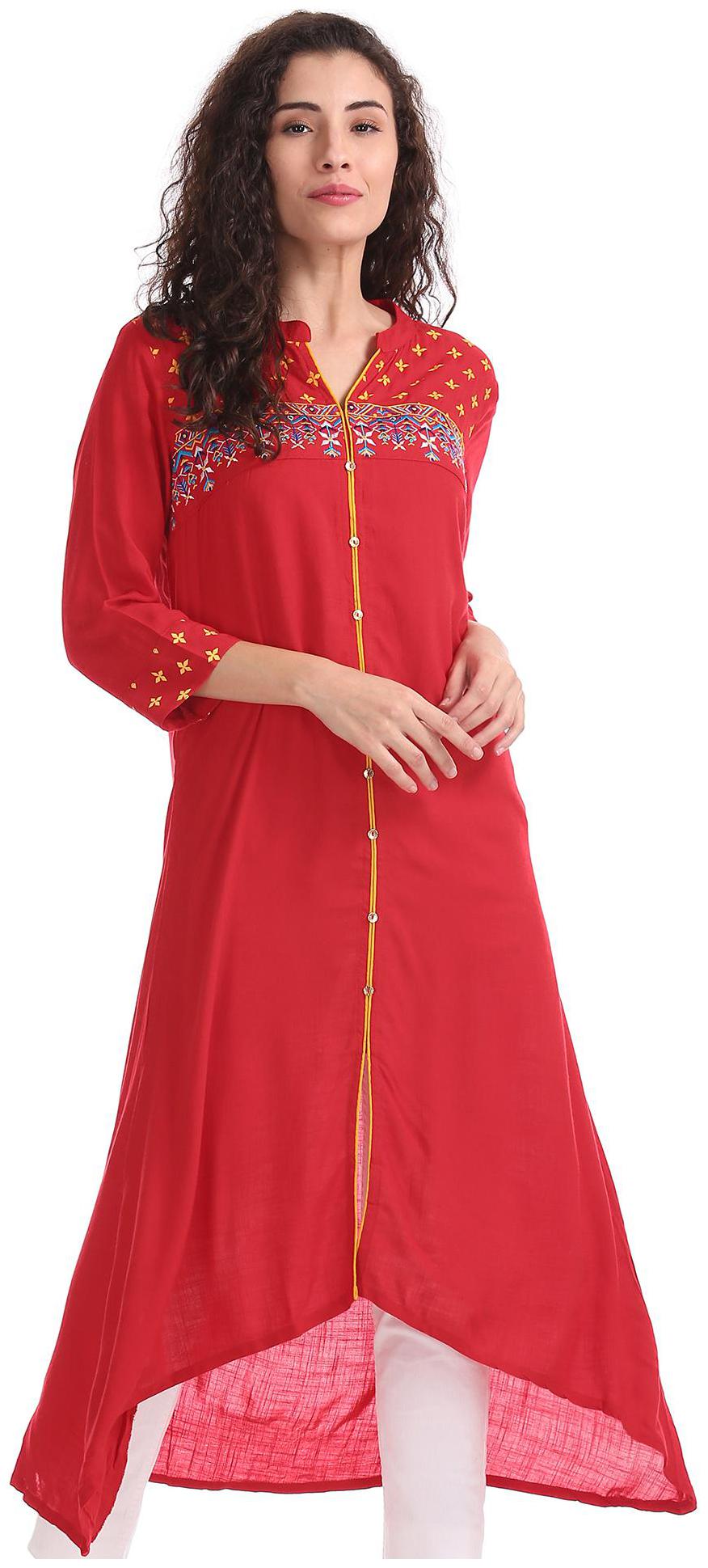 

Anahi Rayon Embroidered Kurta Red