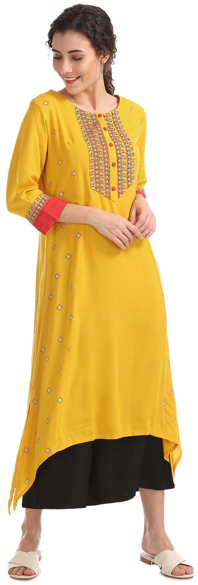 

Anahi Women Yellow Printed Assymetrical Kurta