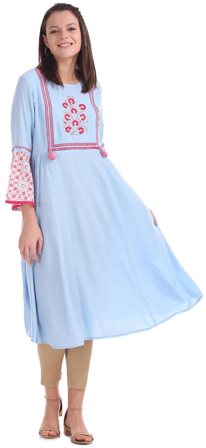 

Anahi Women Blue Ethnic Motifs Anarkali Kurta