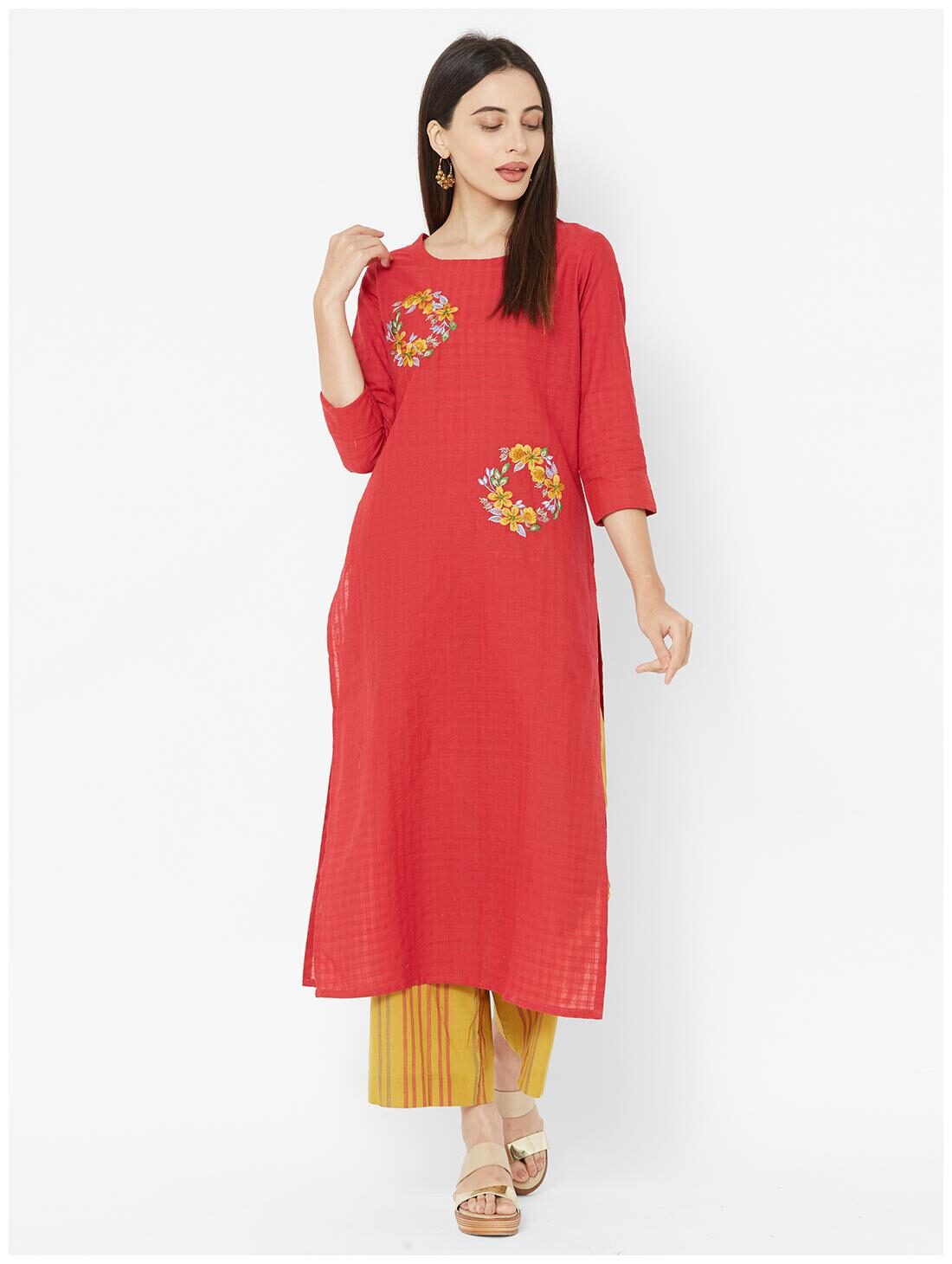

ANVITA Women s Red Doriya Checks Round Neck Kurta and Palazzo Set - Red