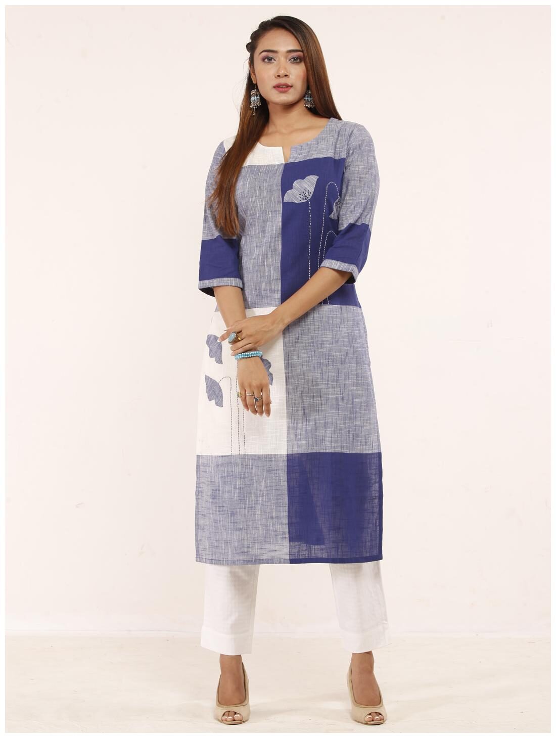 

ANVITA Women Blue White Printed Regular Kurti