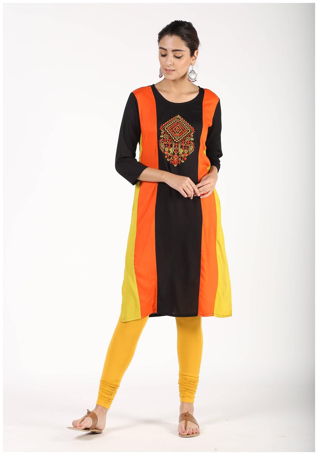 

Aprique Fab Women Black Embroidered Straight Kurti