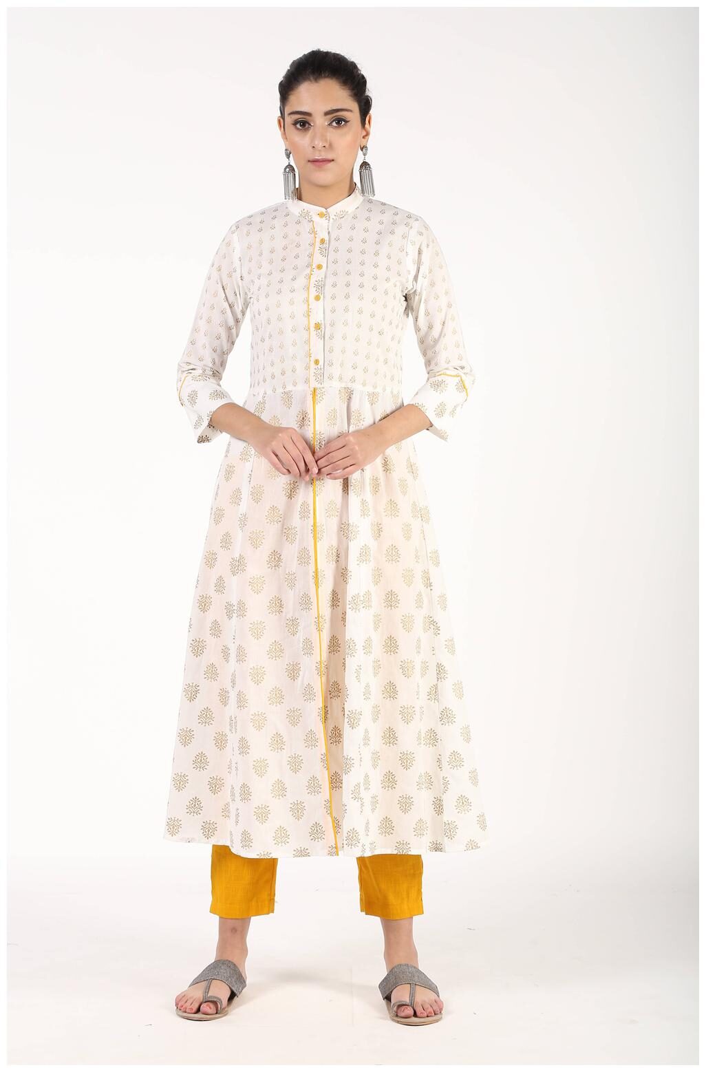 

Aprique Fab Women White Printed Kurti Dress