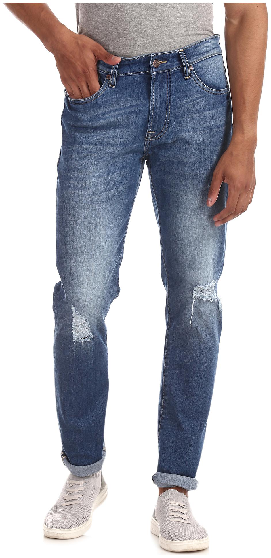 

A ropostale Men Blue Skinny Fit Jeans