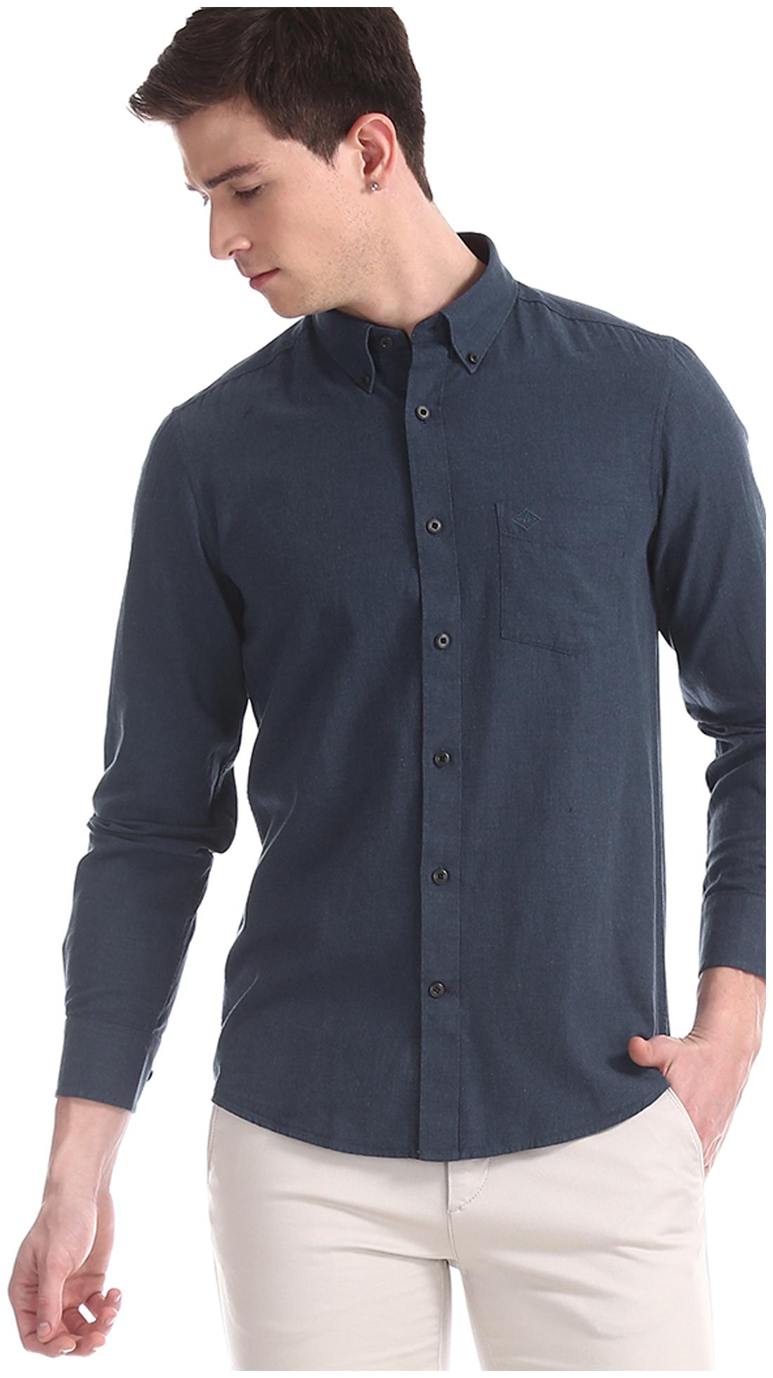 

Arrow Men Blue Solid Slim Fit Casual Shirt