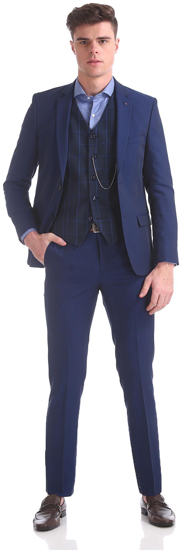 

Arrow Body Tailored Regular Fit Three Piece Suit