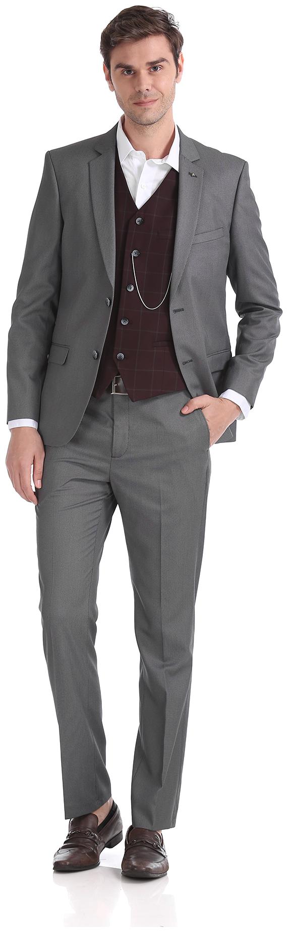 

Arrow Body Tailored Regular Fit Three Piece Suit