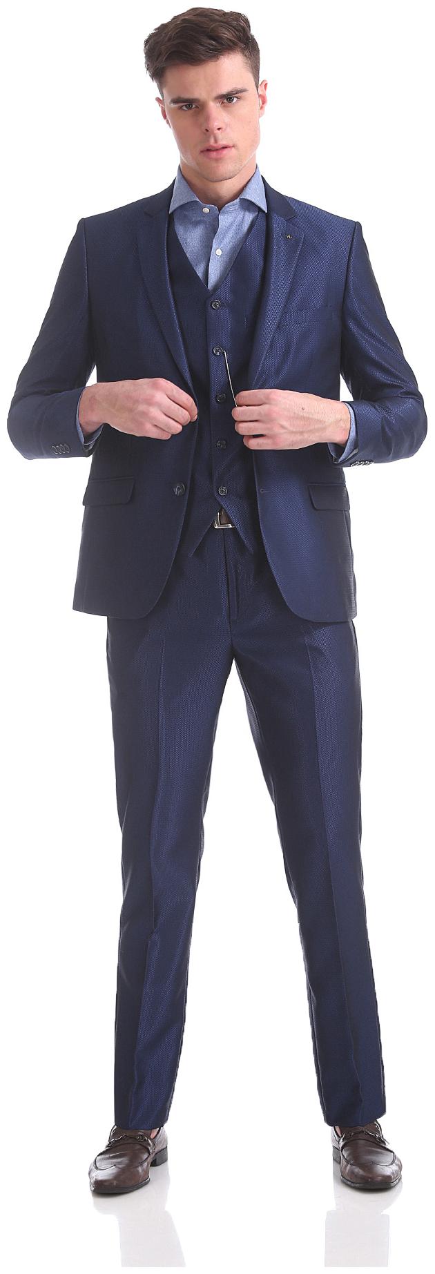 

Arrow Body Tailored Regular Fit Three Piece Suit