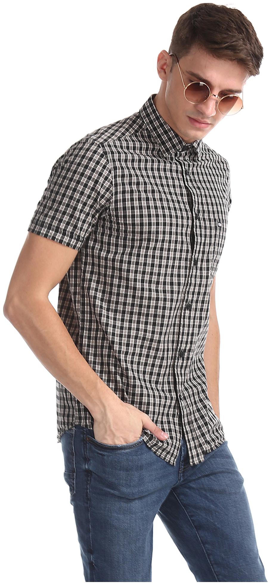 

Arrow Men Black Checked Slim Fit Casual Shirt