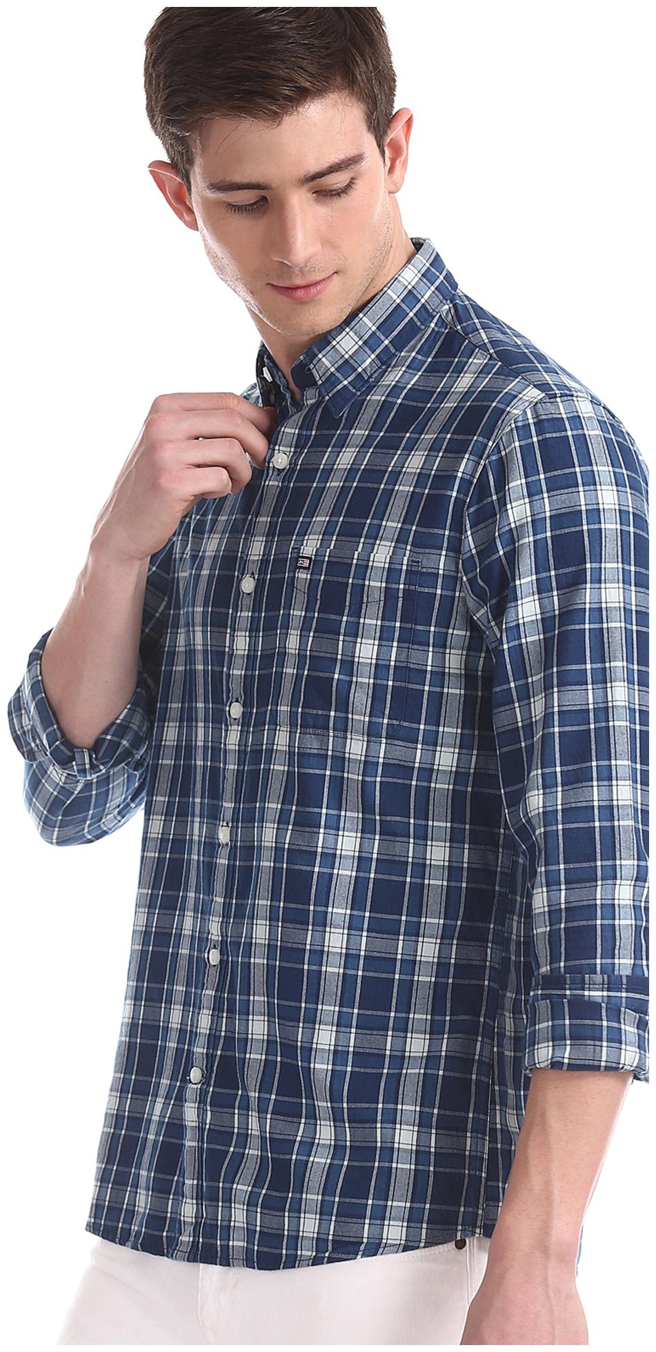 

Arrow Men Blue Checked Slim Fit Casual Shirt