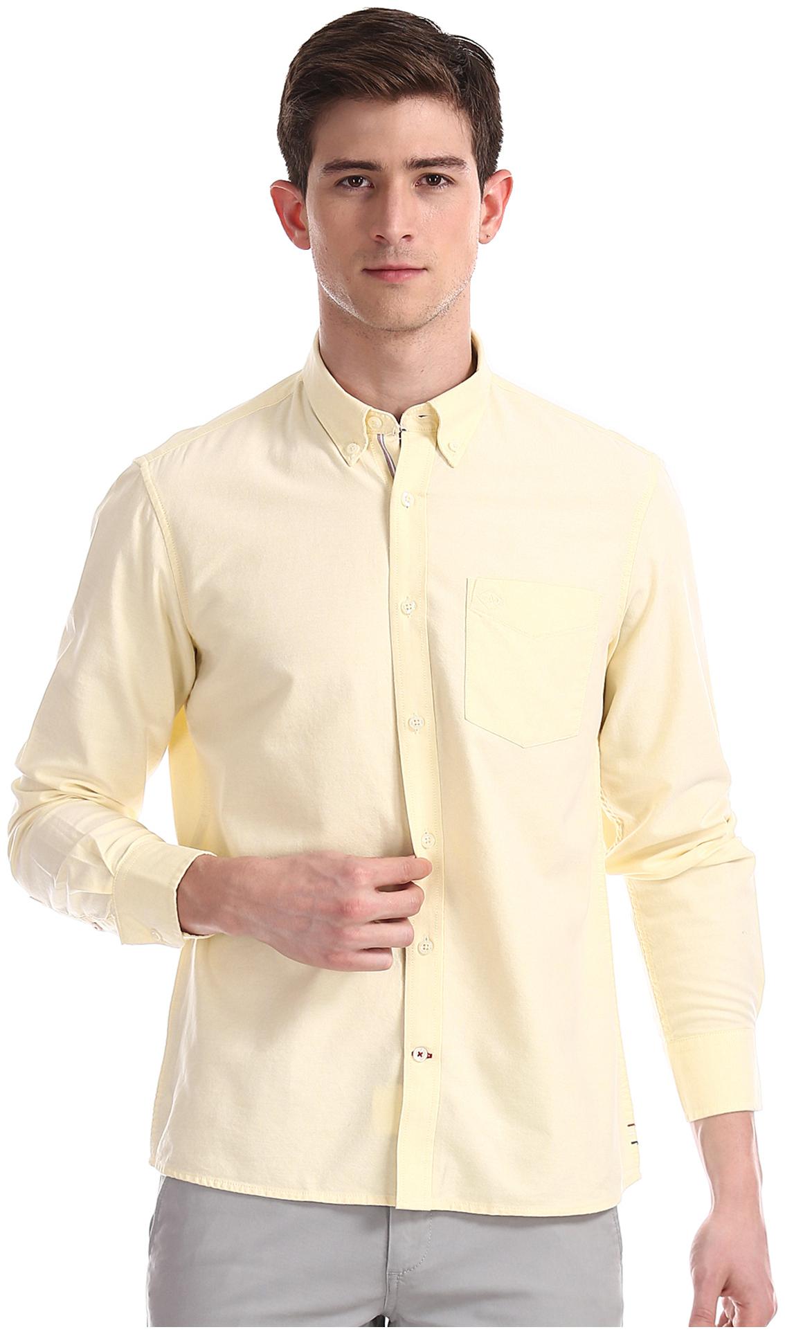 

Arrow Men Yellow Solid Slim Fit Casual Shirt