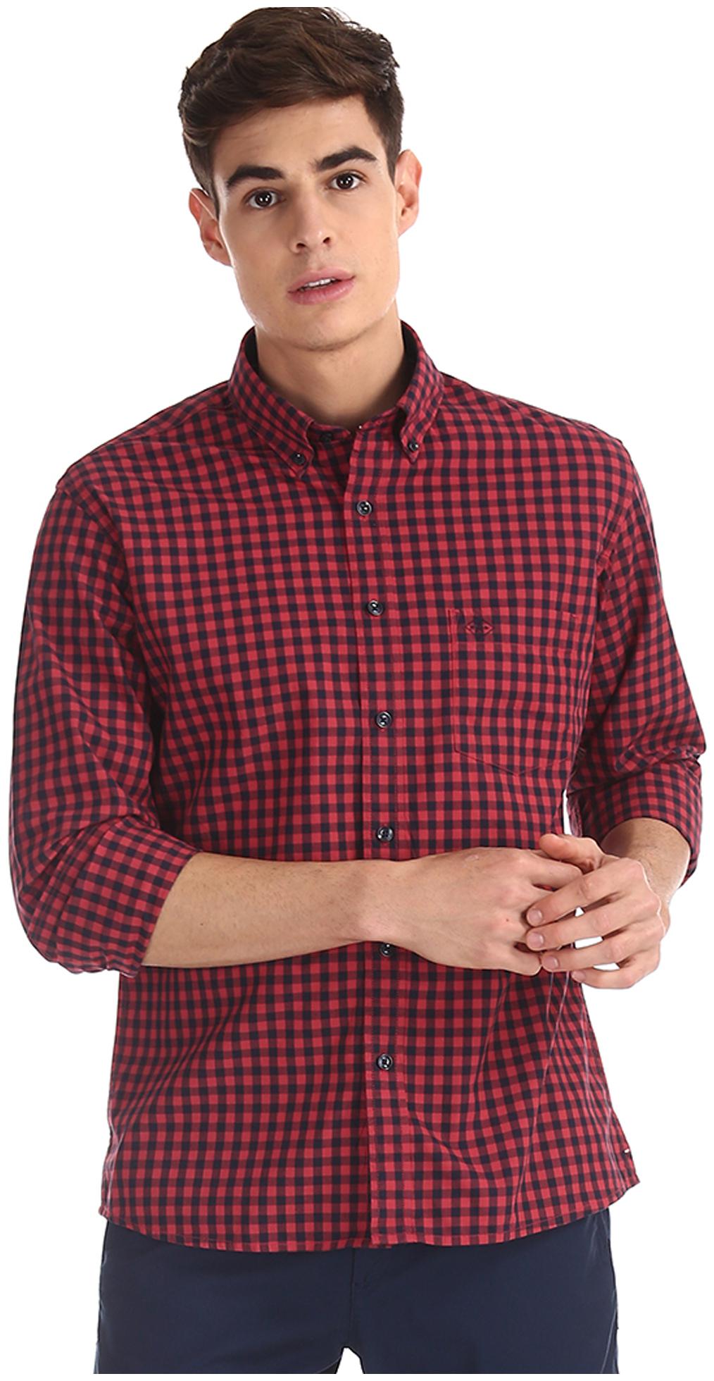 

Arrow Men Red Checked Regular Fit Casual Shirt