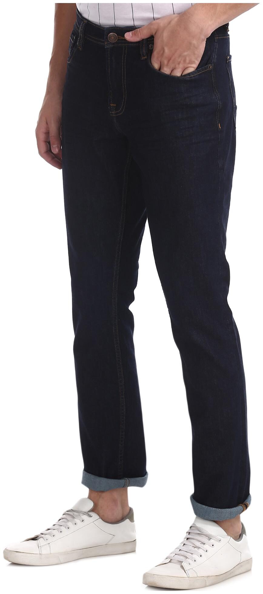 

Arrow Men Blue Slim Fit Jeans