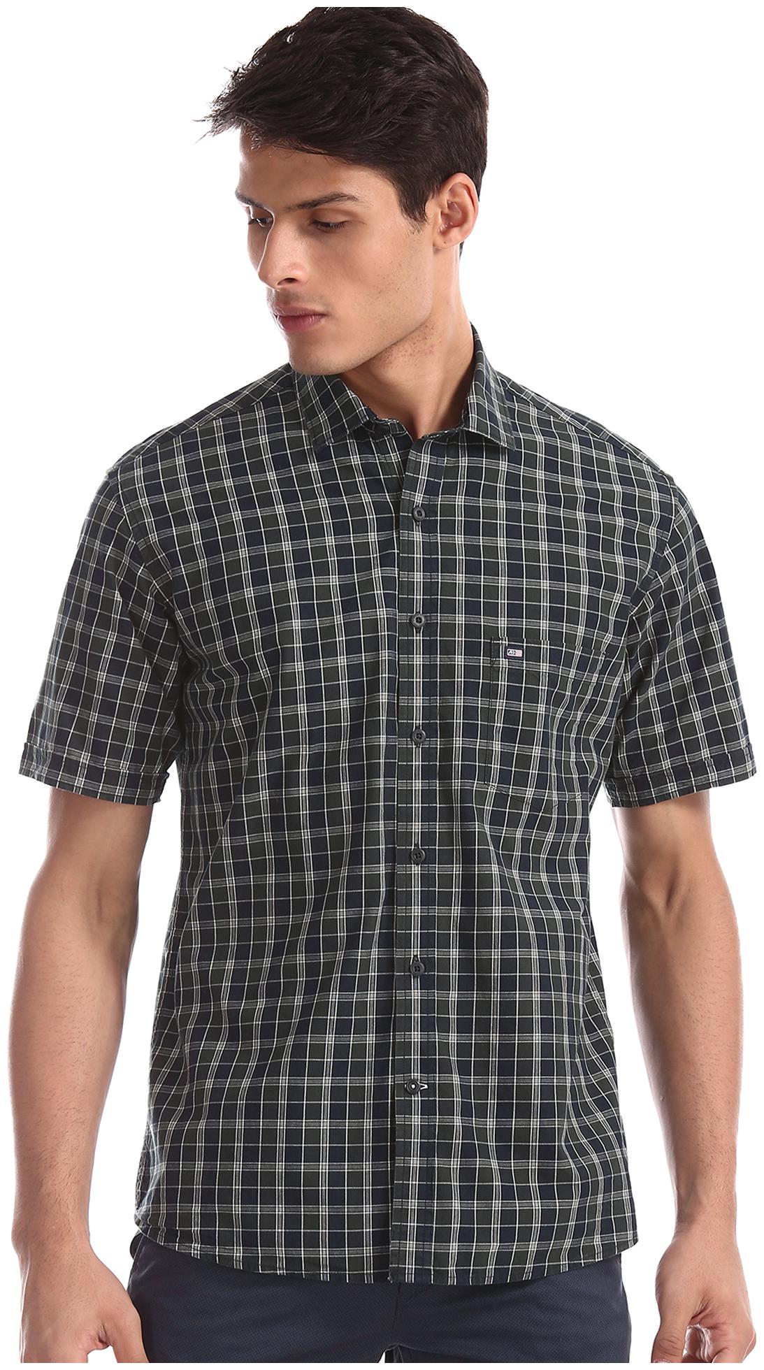 

Arrow Men Green Checked Regular Fit Casual Shirt