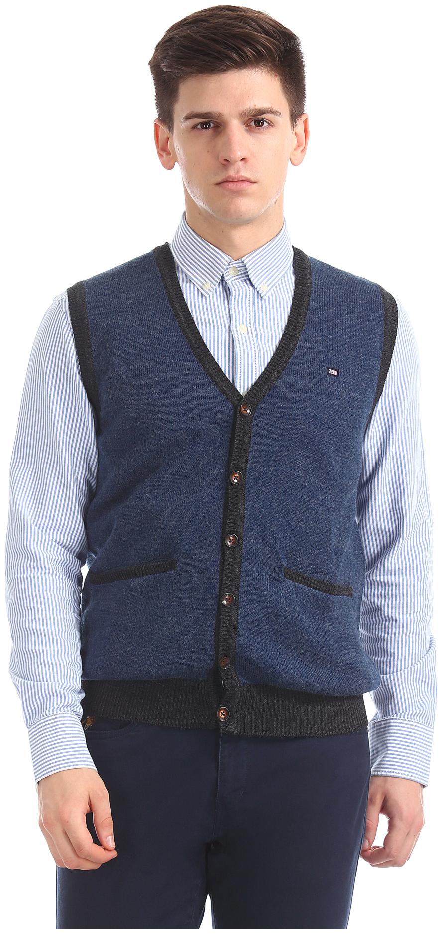 

Arrow Men Blue V neck Cardigan