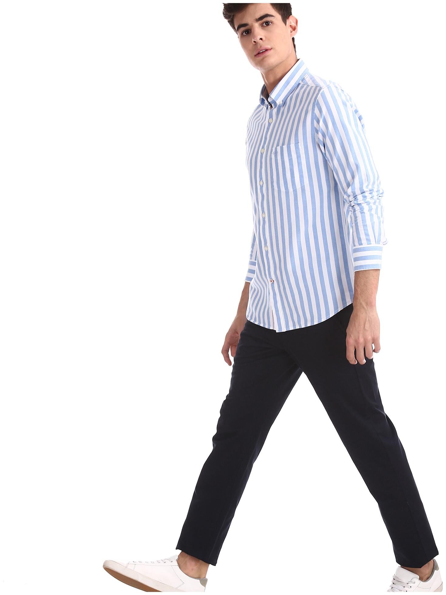 

Arrow Men Blue Vertical Stripes Slim Fit Casual Shirt