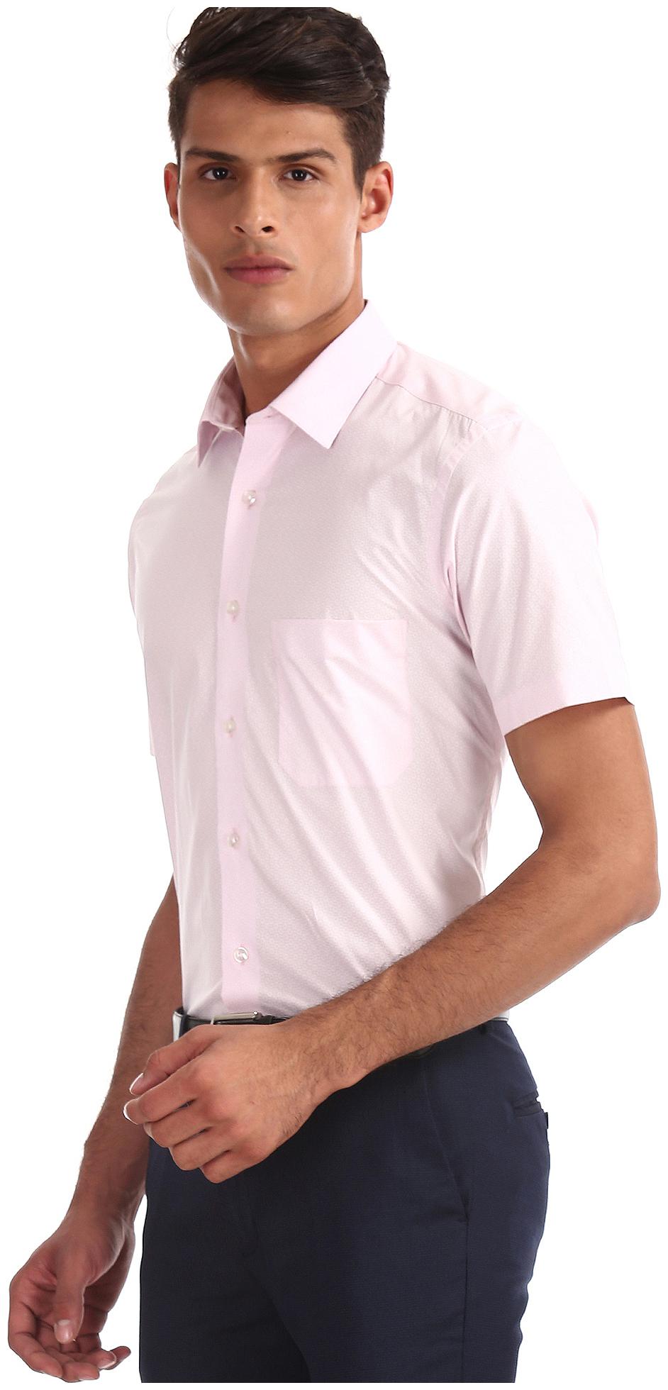 

Arrow Men Regular fit Formal Shirt - Pink