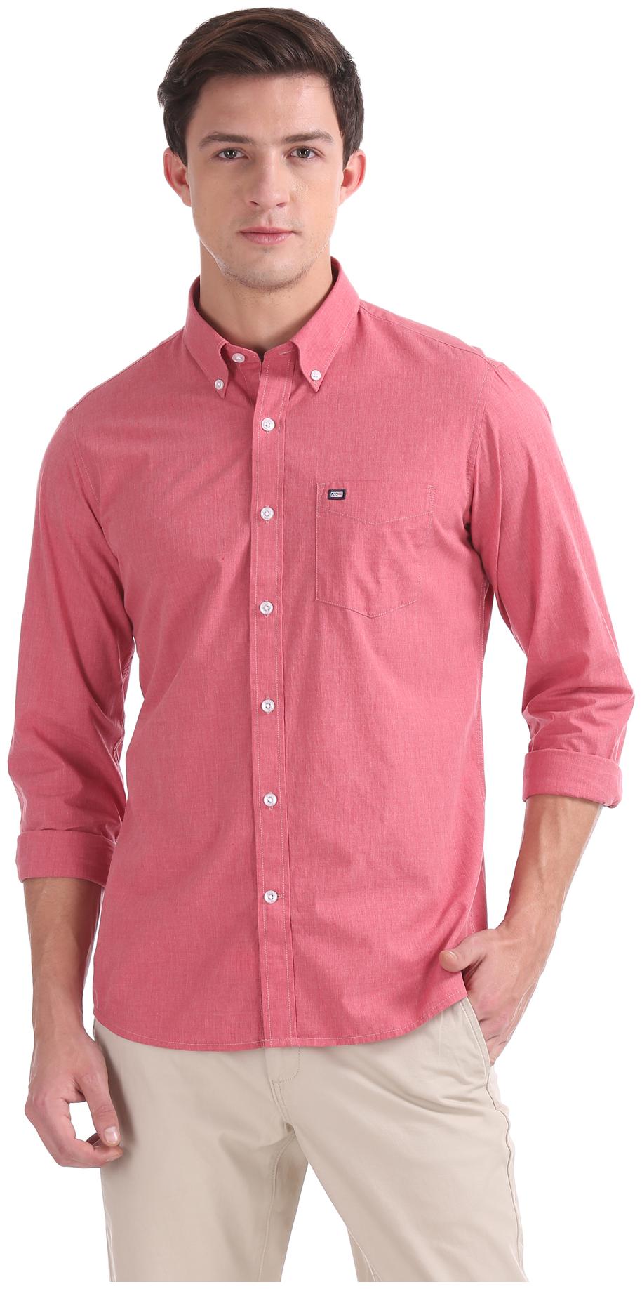 

Arrow Men Red Solid Slim Fit Casual Shirt