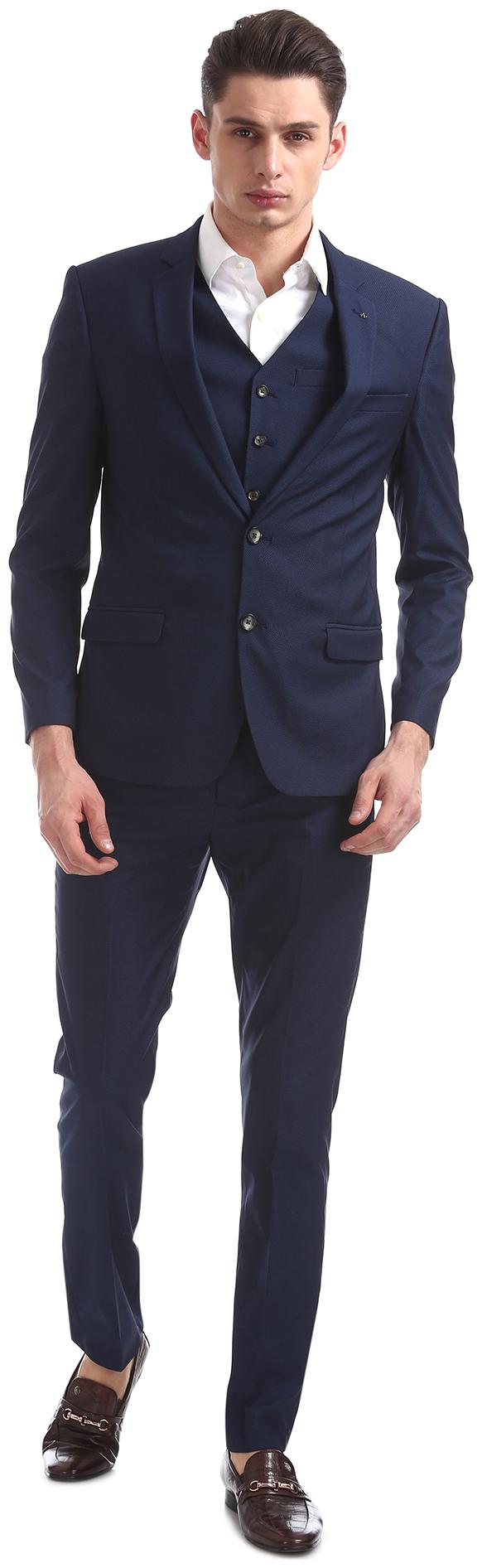 

Arrow Newyork Slim Fit Three Piece Suit