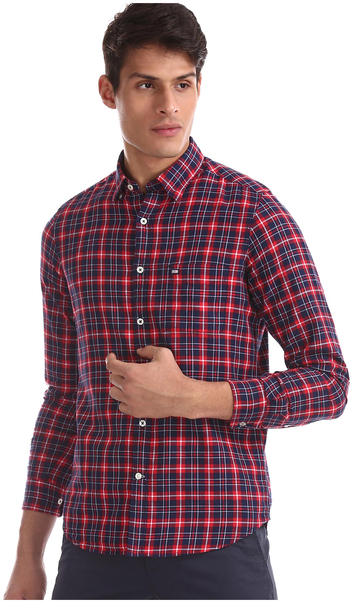 

Arrow Men Red Checked Slim Fit Casual Shirt