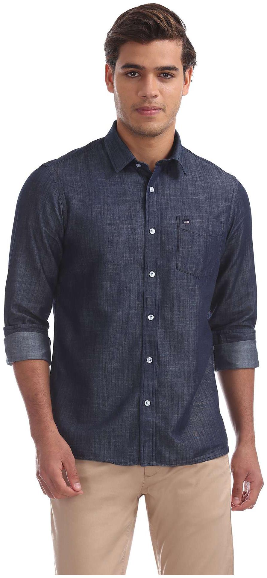 

Arrow Men Blue Solid Slim Fit Casual Shirt