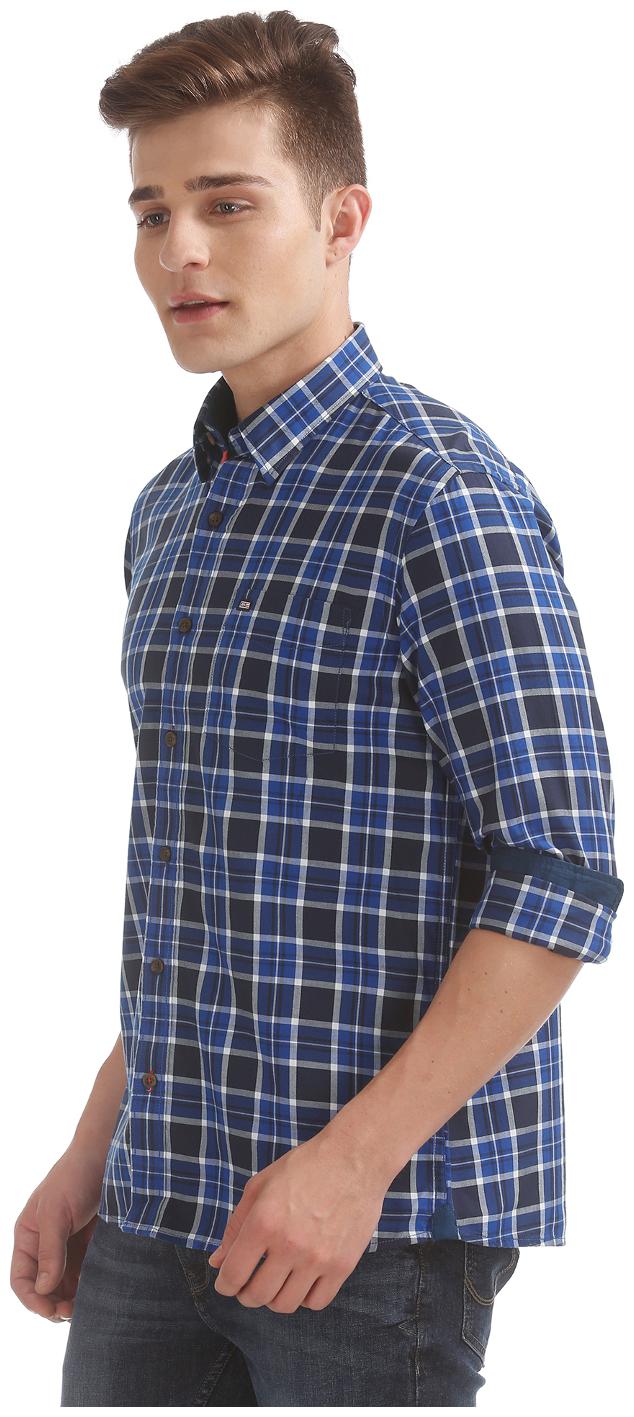 

Arrow Men Blue Checked Slim Fit Casual Shirt
