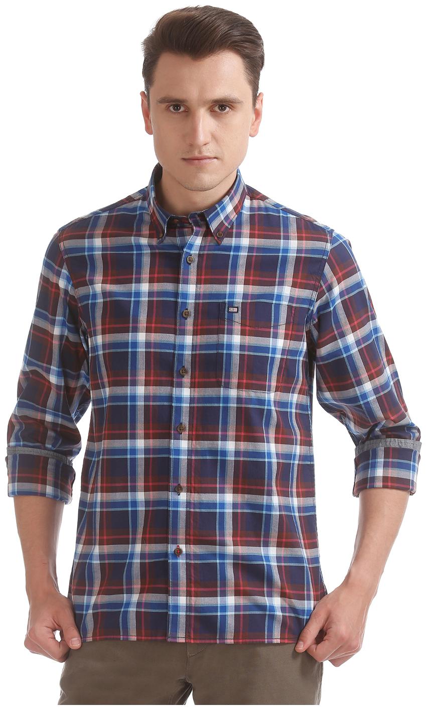 

Arrow Men Blue Checked Slim Fit Casual Shirt