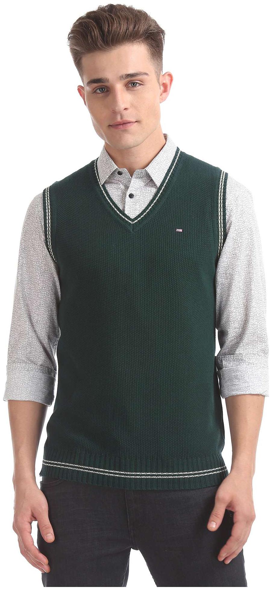 

Arrow Men Green V neck Pullover