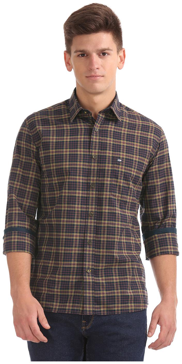 

Arrow Men Black Checked Regular Fit Casual Shirt