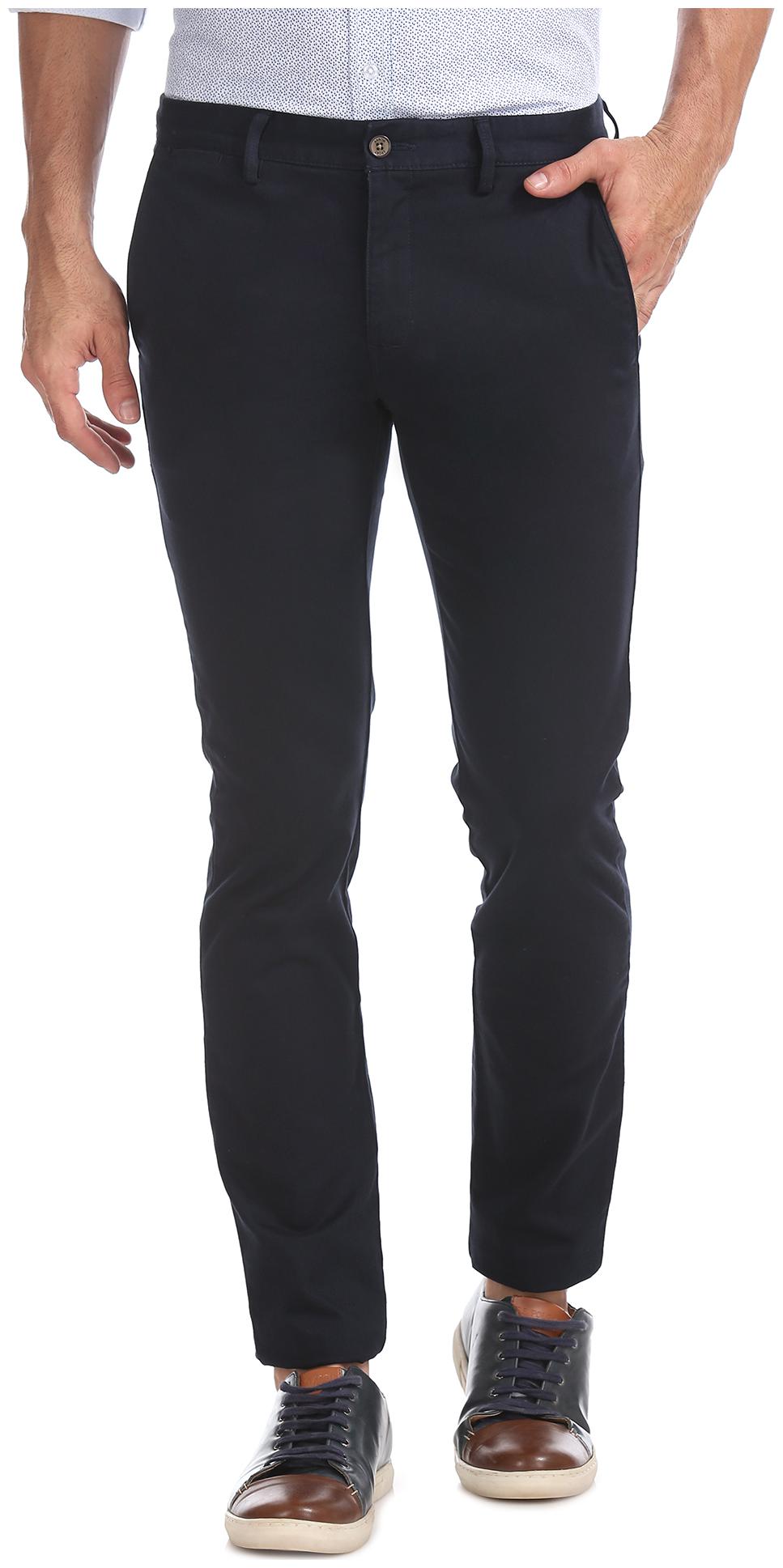 

Arrow Men Blue Solid Slim fit Regular trousers