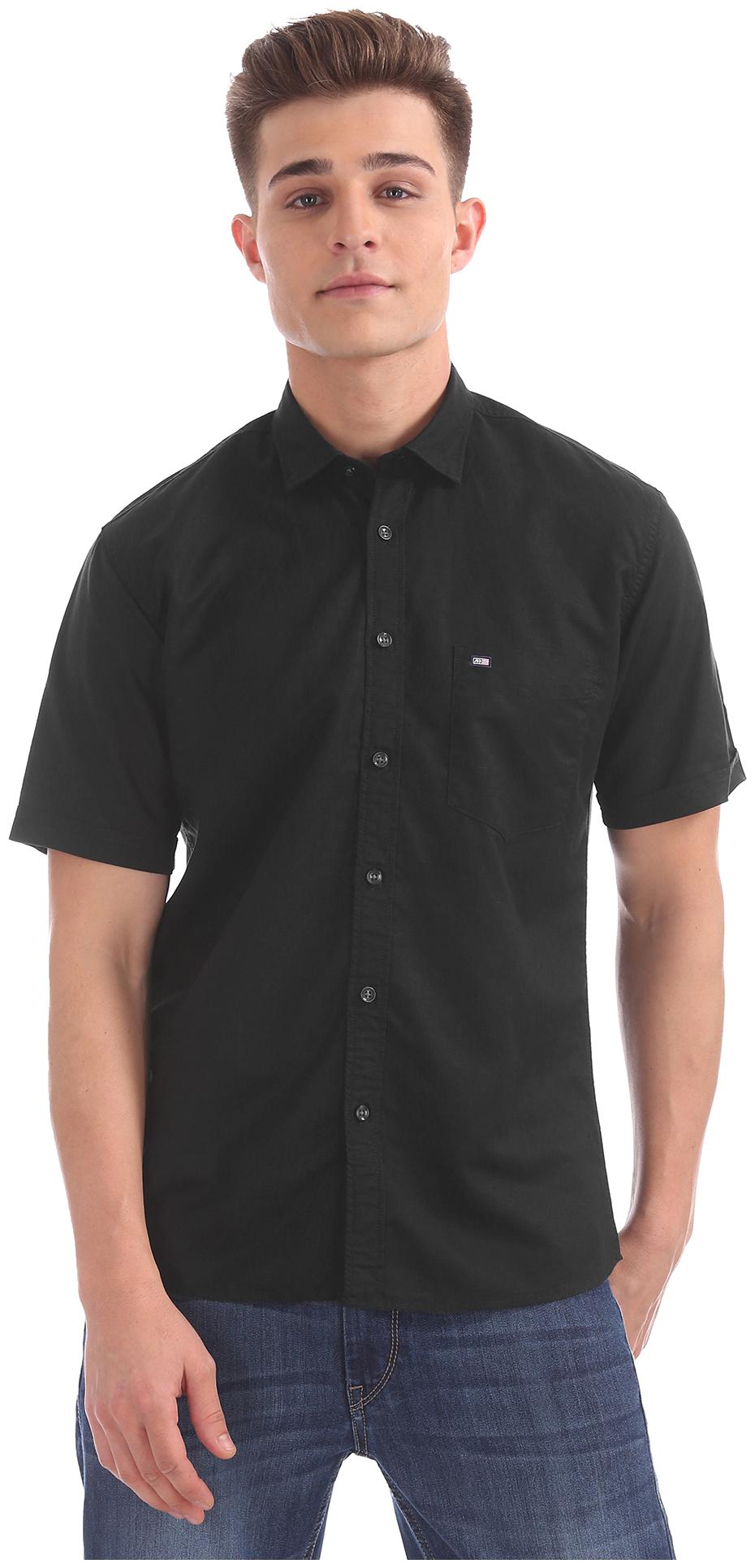 

Arrow Men Black Solid Regular Fit Casual Shirt