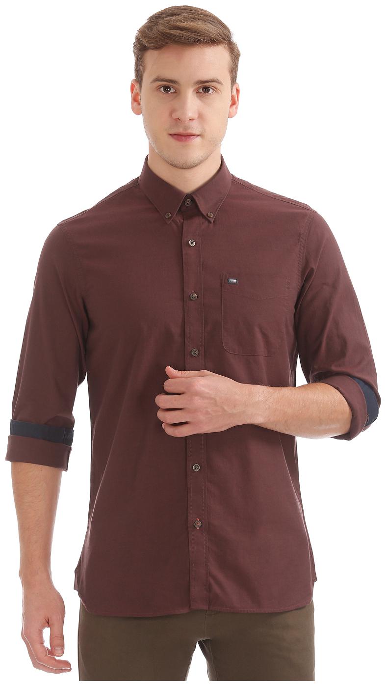 

Arrow Men Red Solid Slim Fit Casual Shirt