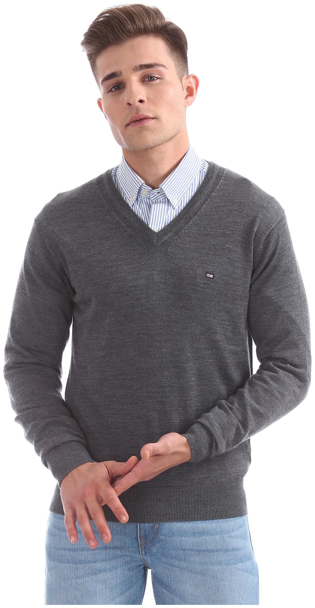

Arrow Men Grey V neck Pullover
