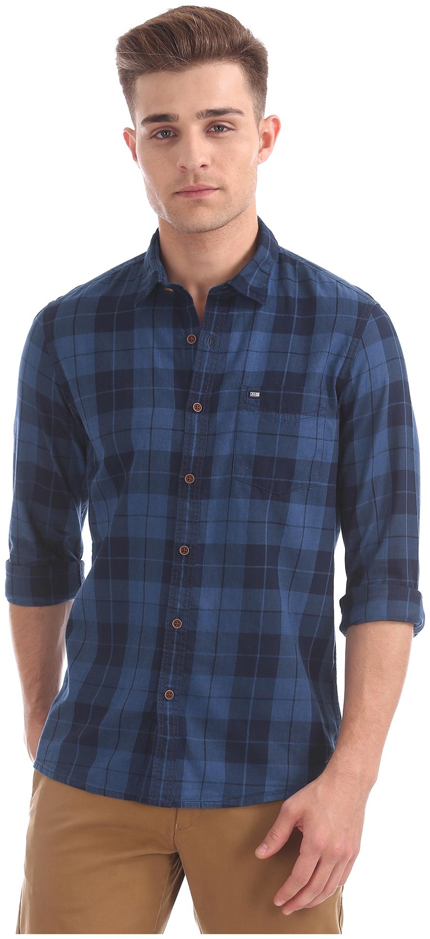 

Arrow Men Blue Checked Slim Fit Casual Shirt