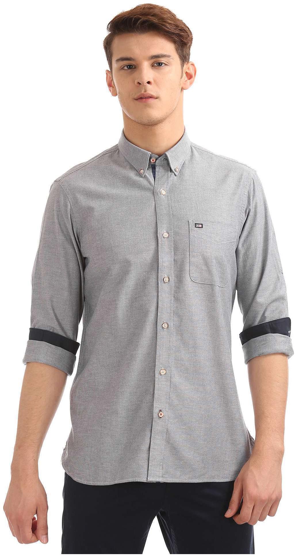 

Arrow Men Grey Solid Slim Fit Casual Shirt
