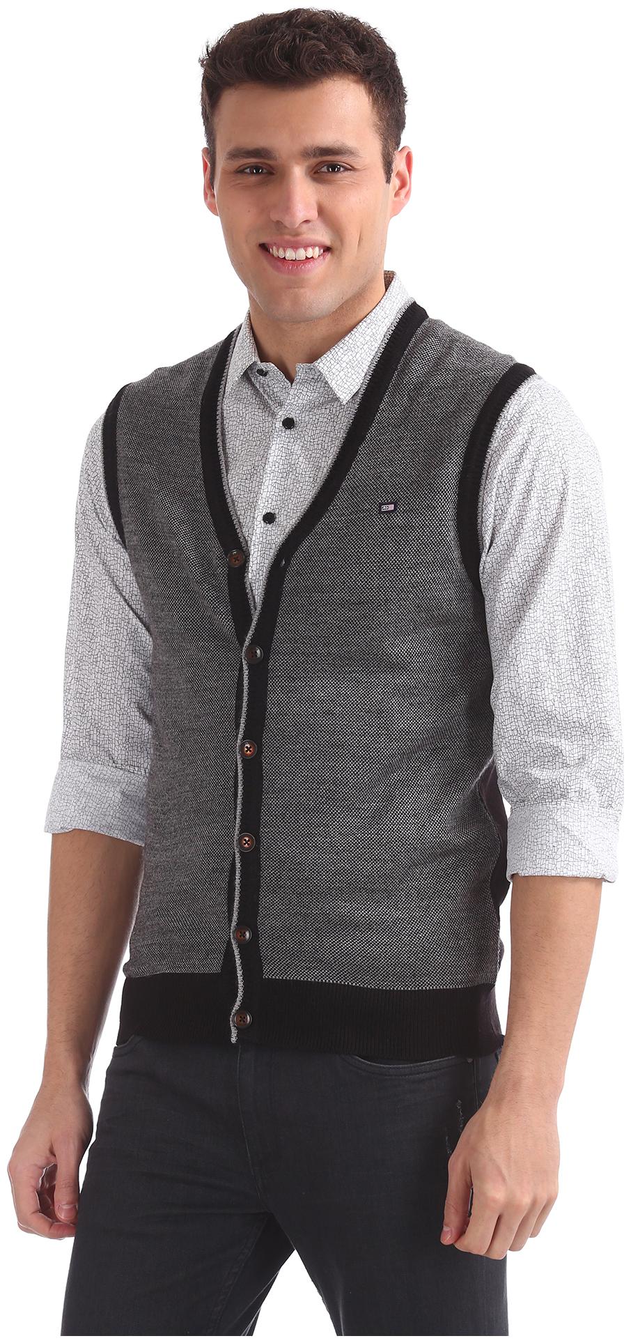 

Arrow Men Grey V neck Front-open sweater