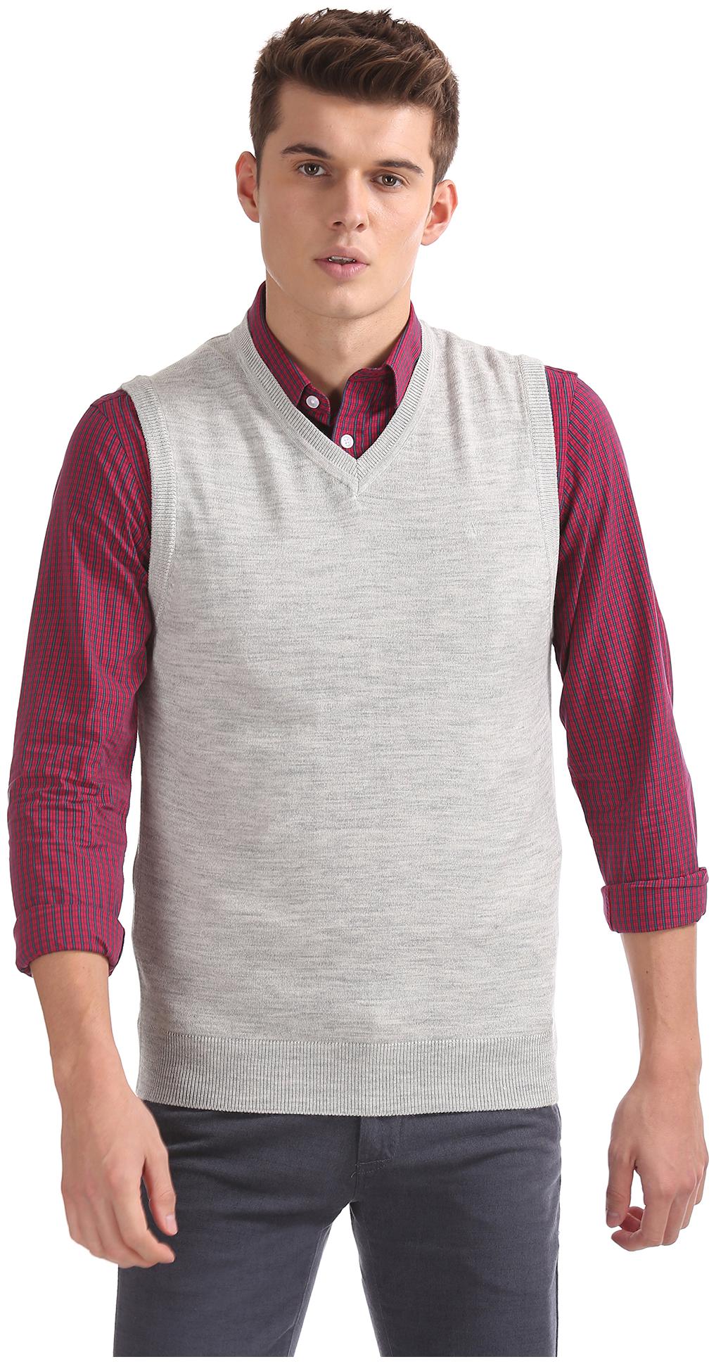 

Arrow Men Grey V neck Pullover