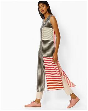Avaasa By Reliance Trends Kurtas Kurtis Prices Avaasa By Reliance Trends Rayon Greykurta